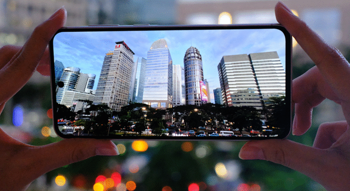 Hasil foto malam makin awesome dengan kemampuan Nightography Galaxy A56 5G