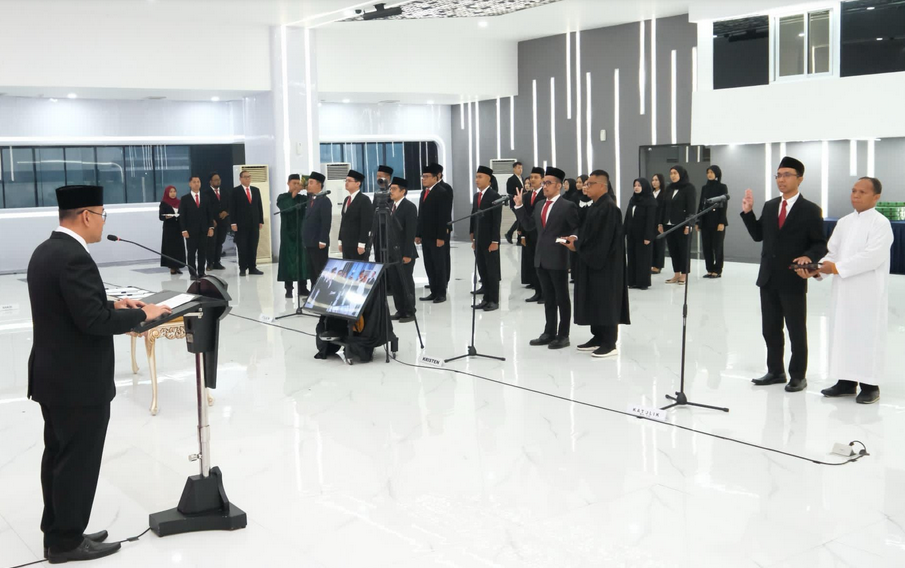 Wamen ATR/Waka BPN Lantik 78 Pejabat Fungsional: Dorong Profesionalisme dan Integritas Birokrasi