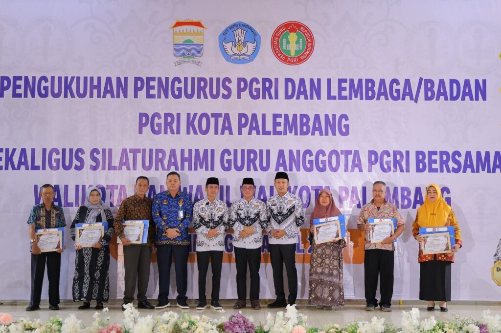 Pesan Ratu Dewa Kepada Pengurus PGRI Palembang: Berikan yang Terbaik Bagi Dunia Pendidikan