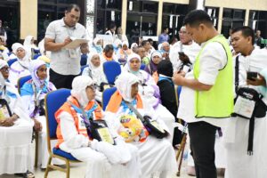 Kakanwil Babel Lepas Keberangkatan Kloter 15 Embarkasi Palembang