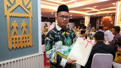 Terima Sertipikat Tanah Wakaf dari Menteri Nusron Wahid, Perwakilan NU Lampung Timur Apresiasi Dukungan BPN