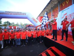Herman Deru Lepas Ribuan Peserta Jalan Santai HUT RI Jadi