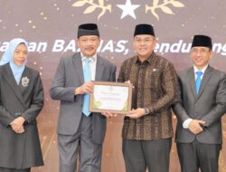 Wamen ATR/BPN Ossy Dermawan Terima Penghargaan Baznas Award 2025