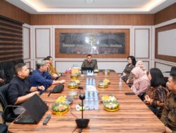 Kunjungi Dua Kantah di Sumut, Wamen Ossy Dermawan Monitoring Kesiapan WBBM hingga Serahkan Sertipikat ke Masyarakat