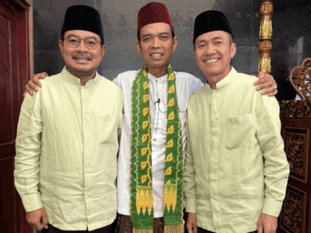 Wali Kota dan Wawako Palembang Safari Jumat Bersama Ustaz Abdul Somad di Masjid Assa’adah Polda Sumsel