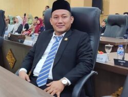Adi Munadi Resmi Jabat Ketua Fraksi PAN DPRD OKU Timur Periode 2024–2029