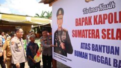 Sentuhan Kemanusiaan Kapolda Sumsel, Lansia Tunanetra Tak Kuasa Tahan Haru Dapat Bantuan Rumah