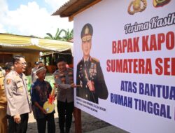 Sentuhan Kemanusiaan Kapolda Sumsel, Lansia Tunanetra Tak Kuasa Tahan Haru Dapat Bantuan Rumah